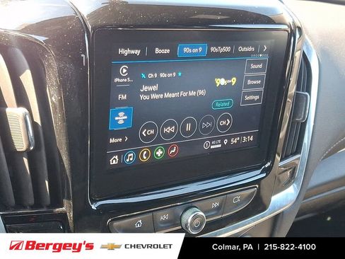 Certified 2023 Chevrolet Traverse LT w/ LPO, Floor Liner Package image 21