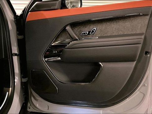 Certified 2025 Land Rover Range Rover Sport SV Edition Two image 27