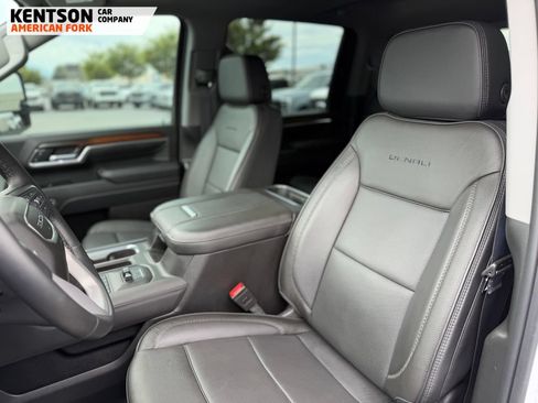 Used 2025 GMC Sierra 3500 Denali w/ Denali Reserve Package AWD/4WD image 30