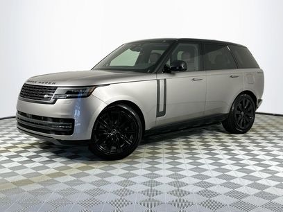 New 2025 Land Rover Range Rover SE