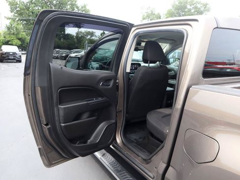 Used 2015 Chevrolet Colorado LT w/ LT Convenience Package AWD/4WD image 16
