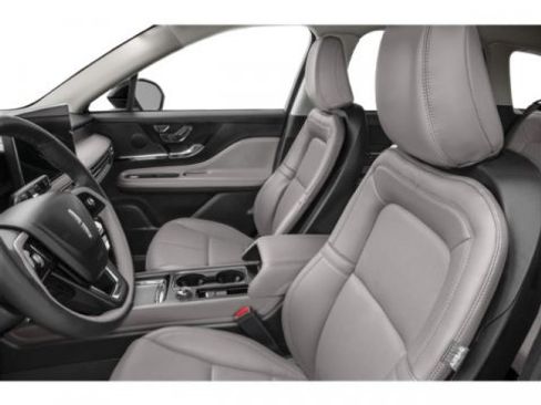 Used 2023 Lincoln Corsair Reserve image 9