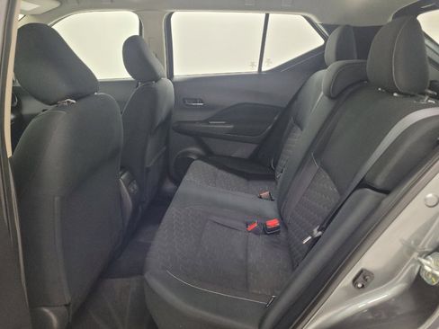 Used 2021 Nissan Kicks SV FWD image 18