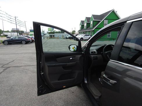 Used 2016 Honda Odyssey EX image 10