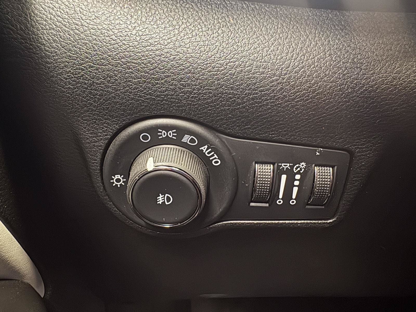 Used 2024 Jeep Compass Limited AWD/4WD image 23