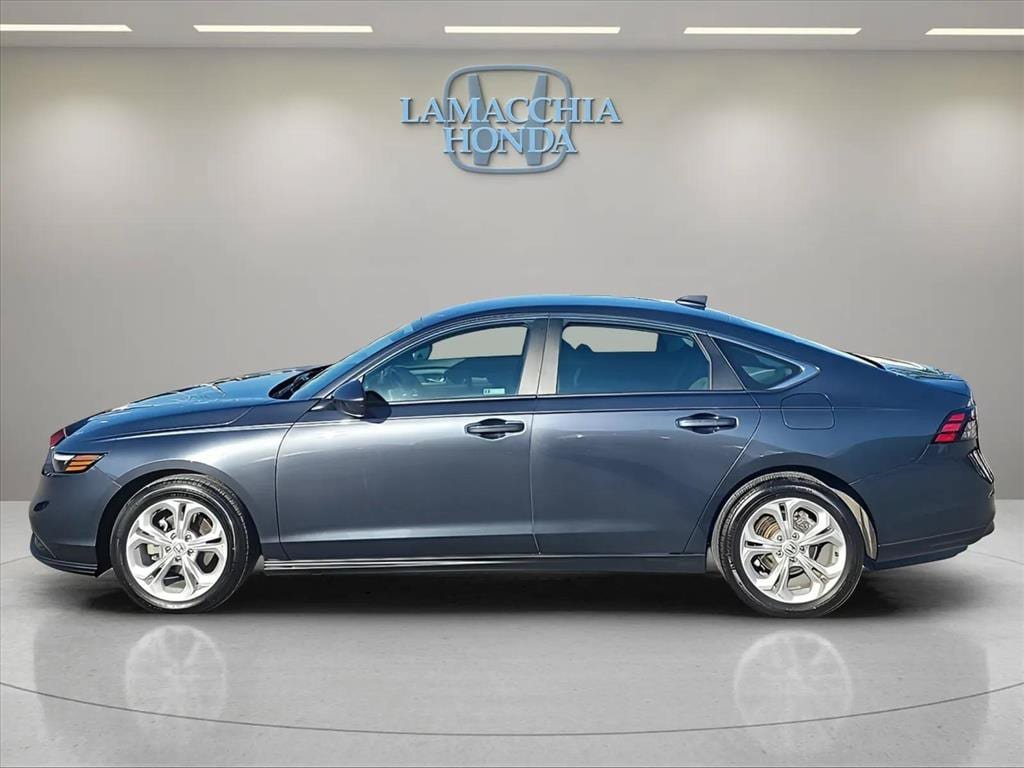 Used 2025 Honda Accord LX image 2