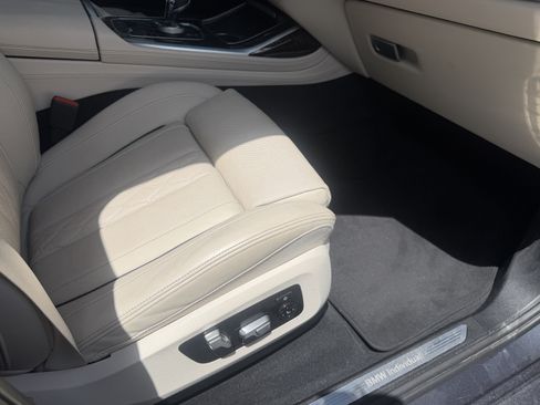 Used 2020 BMW X7 xDrive40i w/ Premium Package AWD/4WD image 20