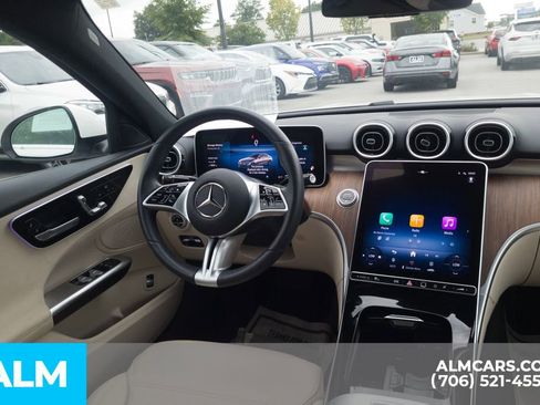 Used 2025 Mercedes-Benz C 300 Sedan image 23