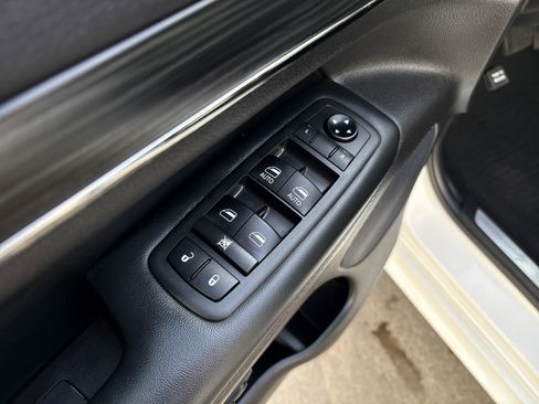 Used 2019 Jeep Grand Cherokee Limited X image 15