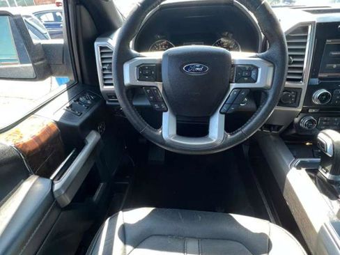 Used 2015 Ford F150 Platinum w/ Equipment Group 701A Luxury AWD/4WD image 20