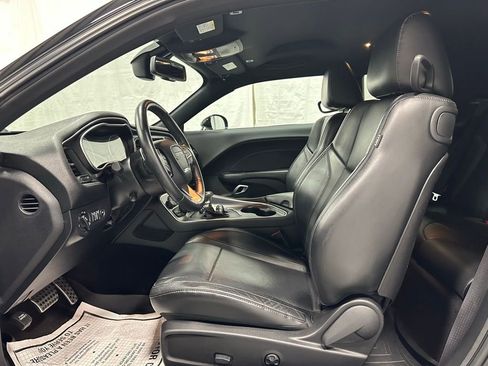 Used 2017 Dodge Challenger GT w/ Driver Convenience Group AWD/4WD image 14