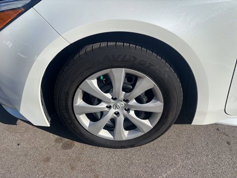 Used 2024 Toyota Corolla LE image 11