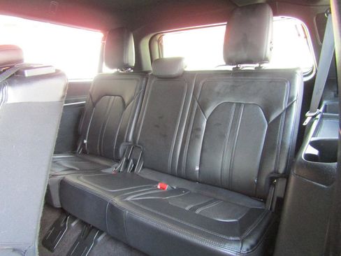 Used 2020 Ford Expedition Max Limited RWD image 10