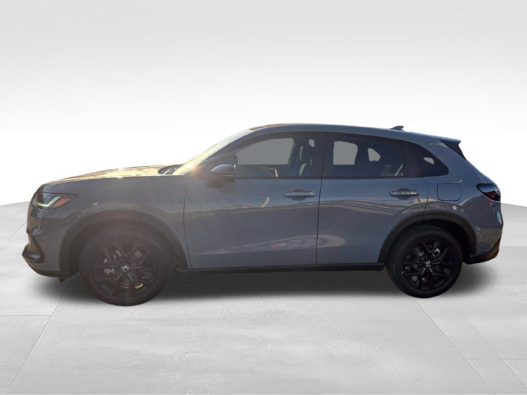 Used 2025 Honda HR-V Sport image 2