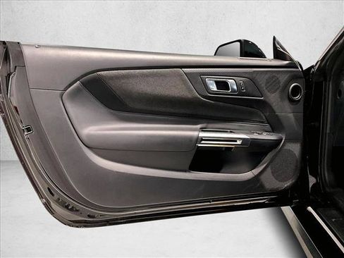 Used 2025 Ford Mustang GT RWD image 18