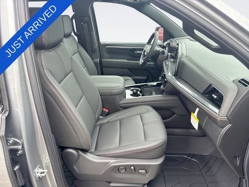 New 2026 Chevrolet Suburban RST AWD/4WD image 27