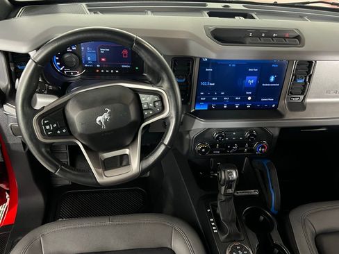 Used 2024 Ford Bronco Black Diamond image 15