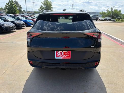 Used 2025 Kia Sportage X-Line AWD/4WD image 4