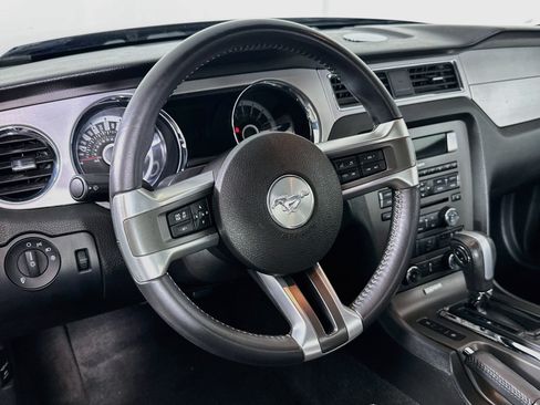 Used 2013 Ford Mustang Premium RWD image 18