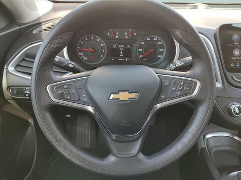 Used 2024 Chevrolet Malibu LT FWD image 11