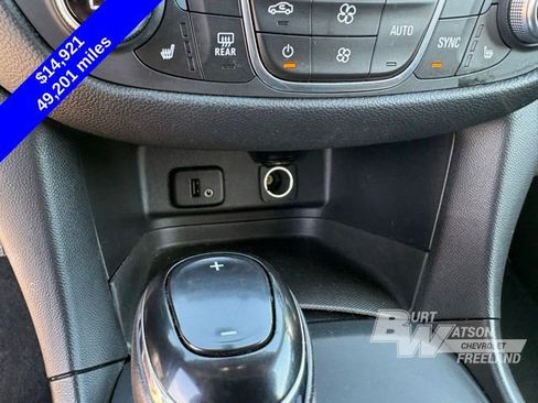 Used 2018 Chevrolet Equinox LT FWD image 21