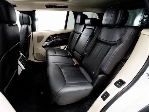 Used 2023 Land Rover Range Rover Long Wheelbase SE AWD/4WD image 47