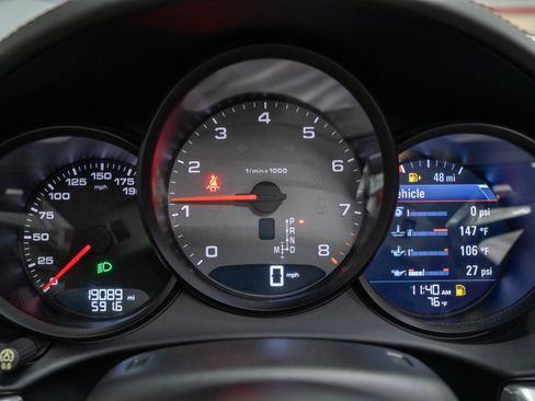 Used 2018 Porsche 718 Boxster S RWD image 28
