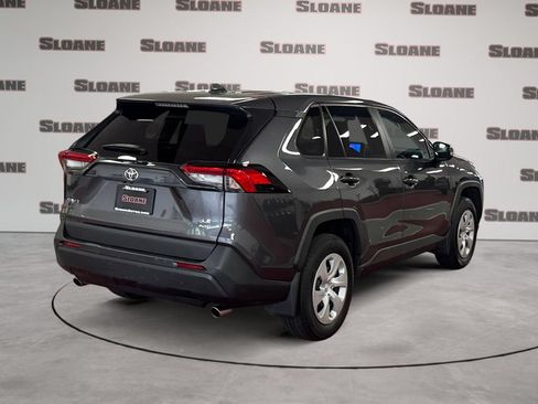 Used 2023 Toyota RAV4 LE AWD/4WD image 5