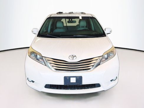 Used 2017 Toyota Sienna Limited Premium w/ Protection Package AWD/4WD image 2