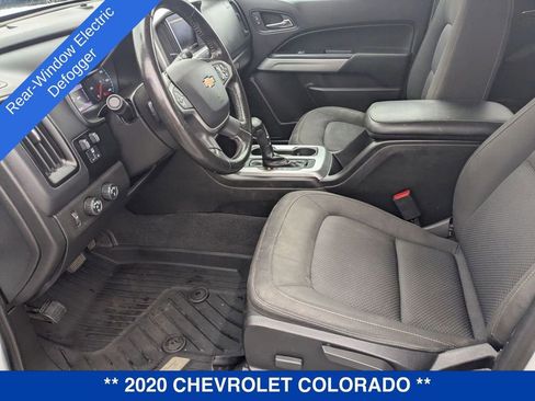 Used 2020 Chevrolet Colorado LT w/ LT Convenience Package image 16