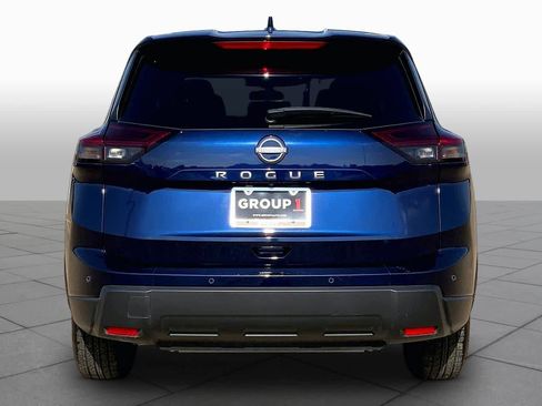 Used 2025 Nissan Rogue SV FWD image 5