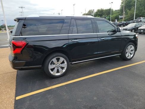 Used 2023 Ford Expedition Max Platinum AWD/4WD image 5