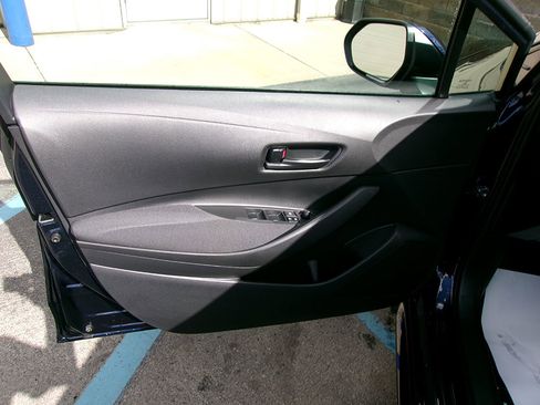 Used 2023 Toyota Corolla LE w/ Carpet Mat Package (TMS) image 16