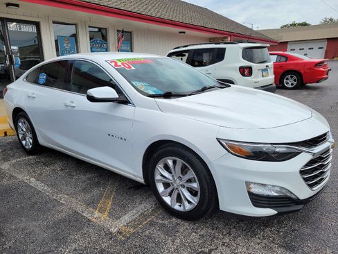 Used 2020 Chevrolet Malibu LT FWD image 3