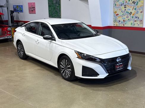 Used 2026 Nissan Altima 2.5 SV AWD/4WD image 27