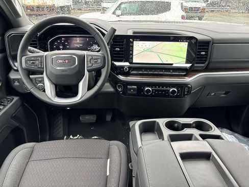 New 2026 GMC Sierra 2500 SLE w/ SLE Value Package; image 6