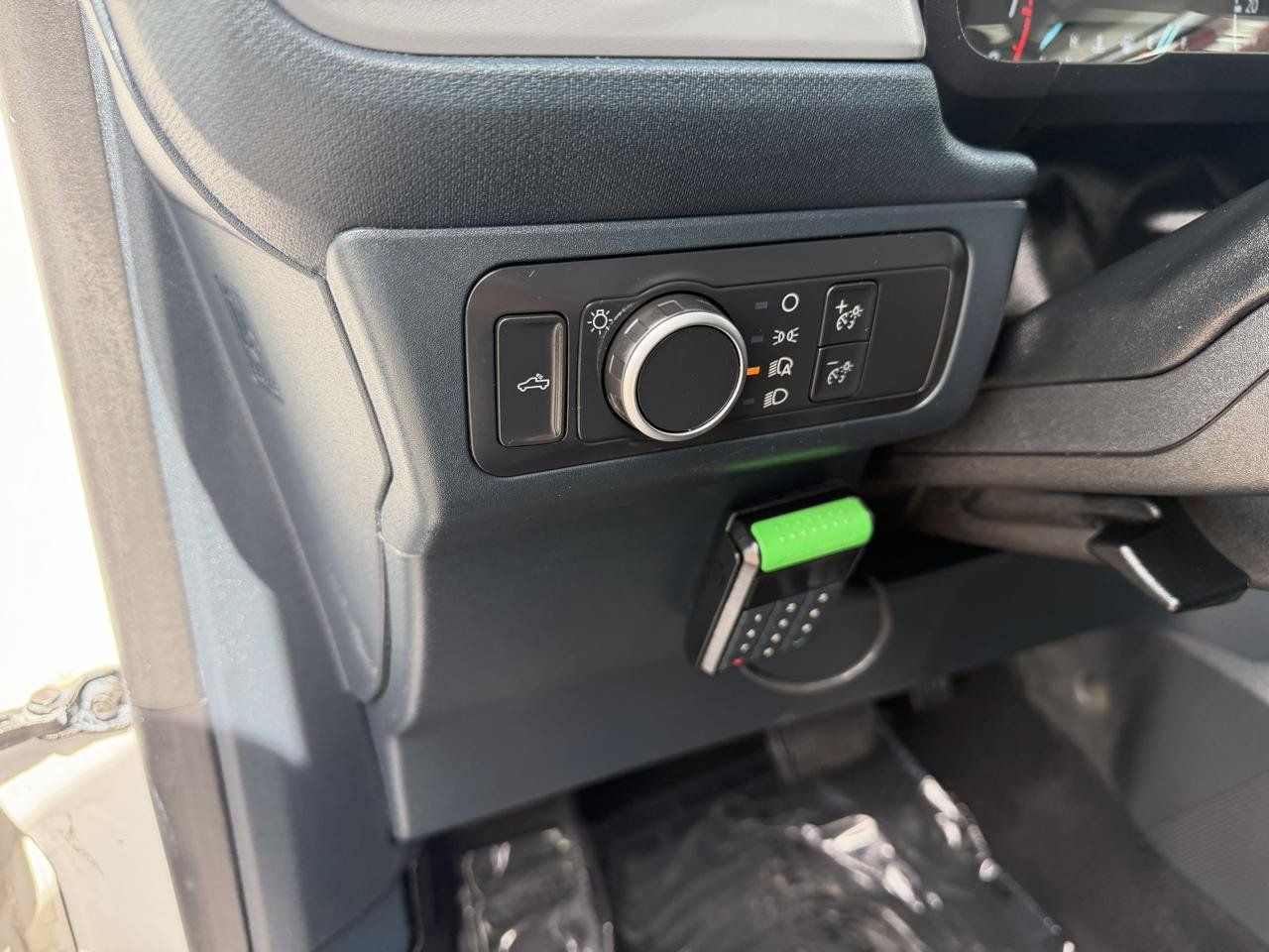 Used 2022 Ford Maverick XL FWD image 14