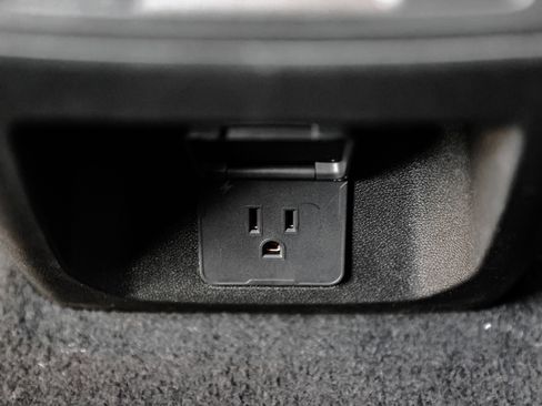 New 2026 GMC Canyon Elevation w/ Convenience Package image 18