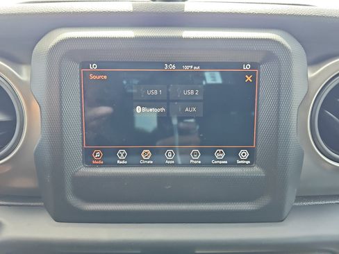 Used 2019 Jeep Wrangler Unlimited Sport S AWD/4WD image 18