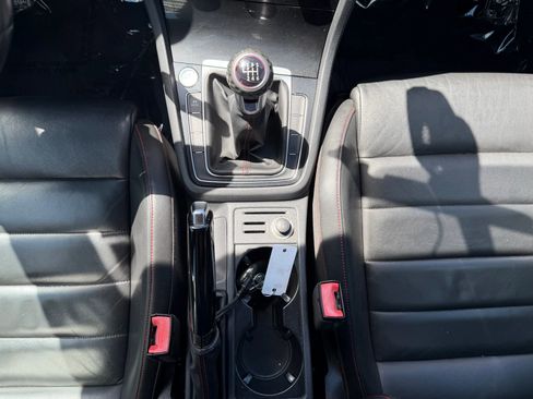 Used 2016 Volkswagen GTI Autobahn w/ Lighting Package (SEL) FWD image 29