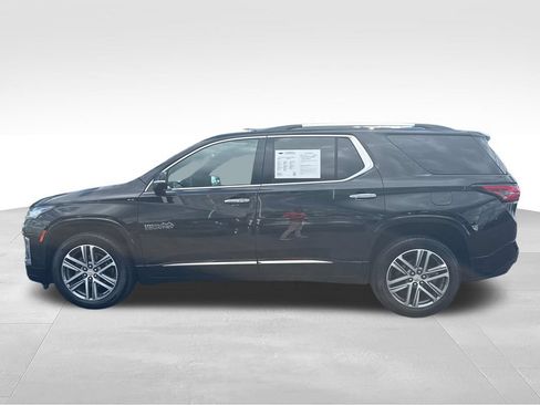 Used 2023 Chevrolet Traverse High Country FWD image 4