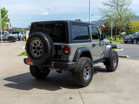 Used 2021 Jeep Wrangler Sport AWD/4WD image 7