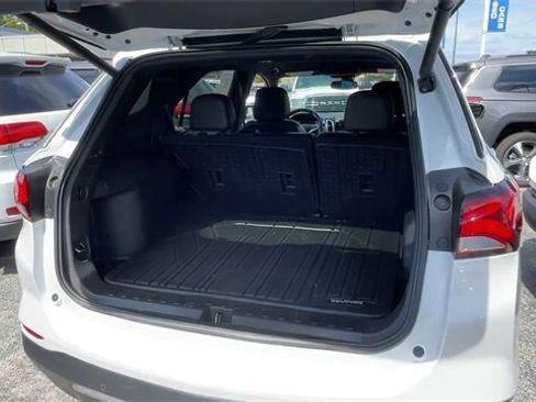 Used 2022 Chevrolet Equinox Premier w/ LPO, Floor Liner Package image 22