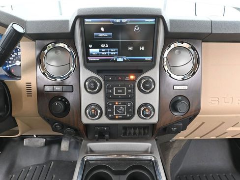 Used 2015 Ford F350 Lariat w/ Camper Package image 32