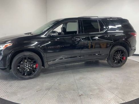 Used 2019 Chevrolet Traverse Premier w/ Redline Edition image 6