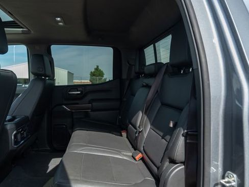 Used 2021 GMC Sierra 1500 SLT RWD image 12