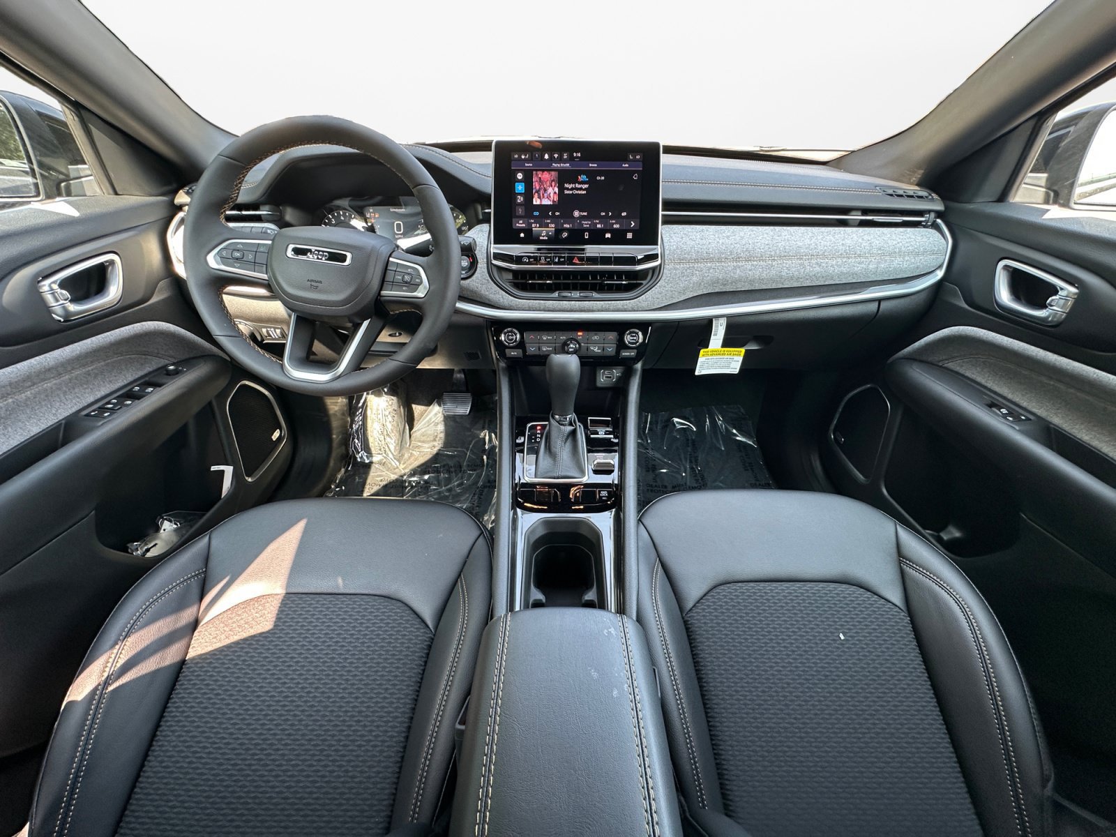 New 2026 Jeep Compass Latitude AWD/4WD image 12