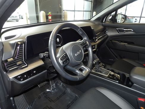 Used 2023 Kia Sportage X-Pro AWD/4WD image 25
