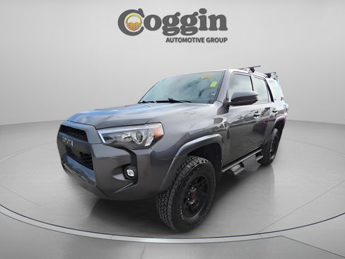 Used 2021 Toyota 4Runner SR5 image 19