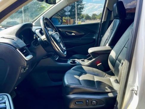 Used 2020 GMC Terrain SLT w/ Preferred Package AWD/4WD image 10